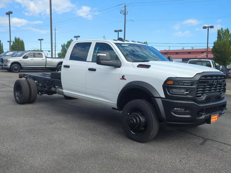 2025 Ram 5500 Tradesman photo 1
