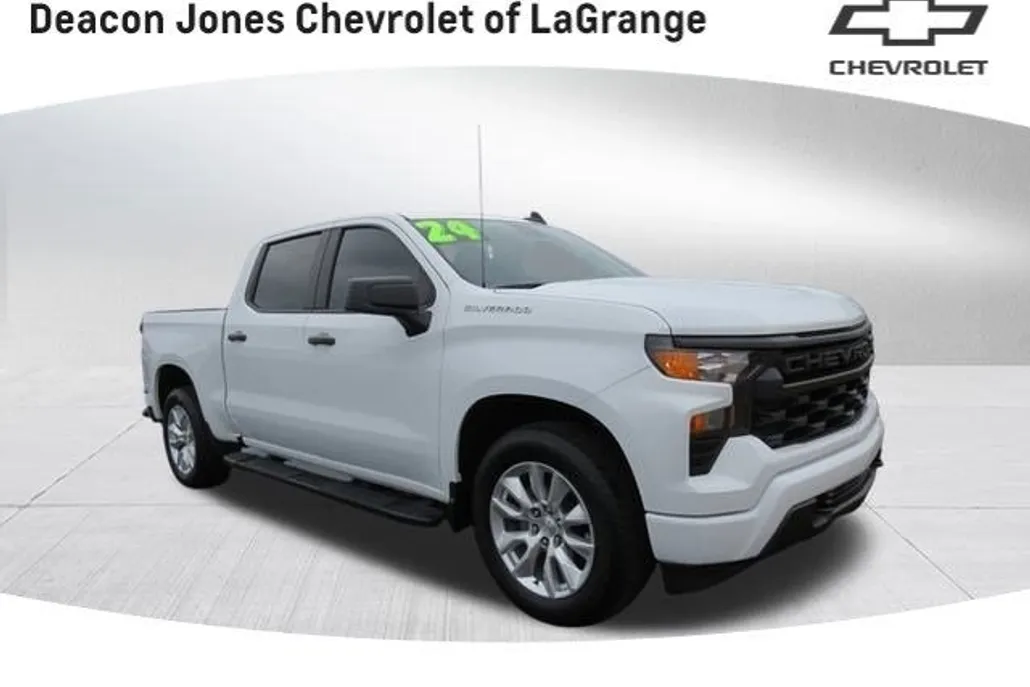 2024 Chevrolet Silverado 1500 Custom photo 1