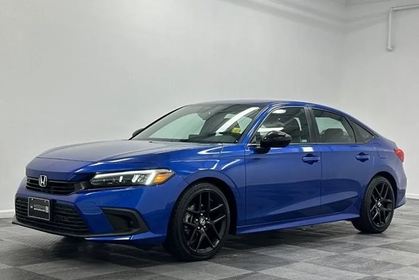 2024 Honda Civic Sport photo 1