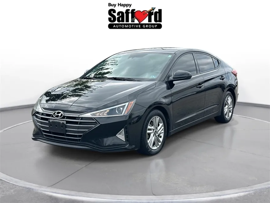 2020 Hyundai Elantra SEL photo 1