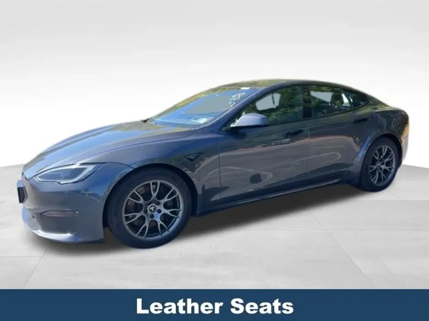 2022 Tesla Model S Plaid photo 1
