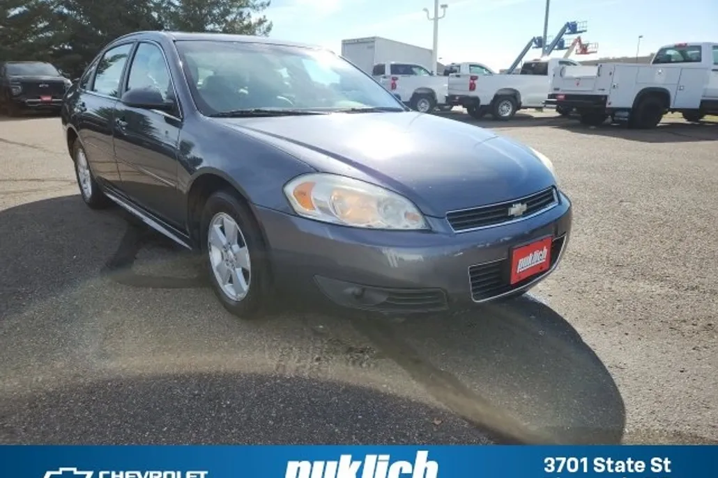 2010 Chevrolet Impala photo 1