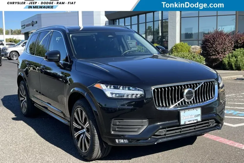 2023 Volvo XC90 B5 Core photo 1