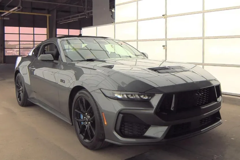 2024 Ford Mustang GT Premium photo 1