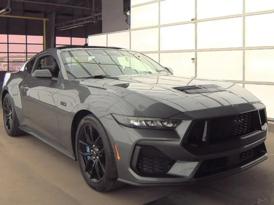 2024 Ford Mustang GT Premium photo 1
