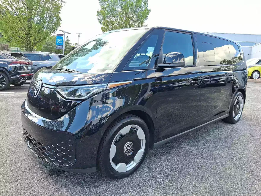 2025 Volkswagen ID. Buzz Pro S photo 1