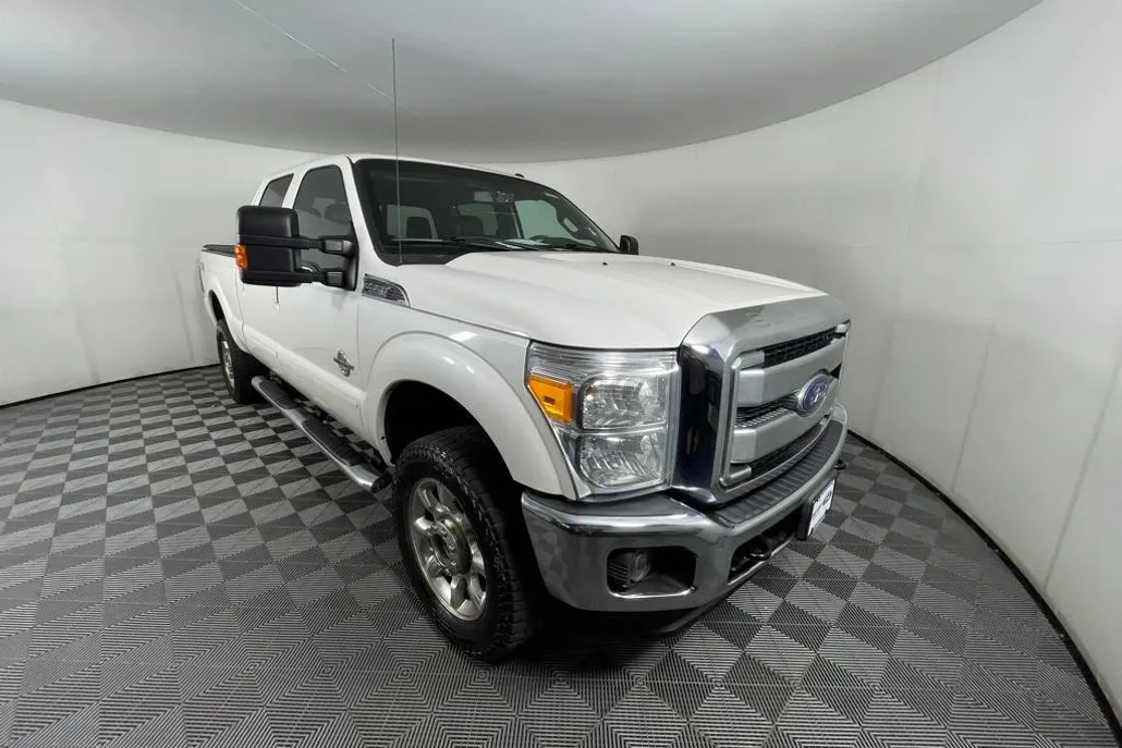 2016 Ford F-350 Lariat photo 1