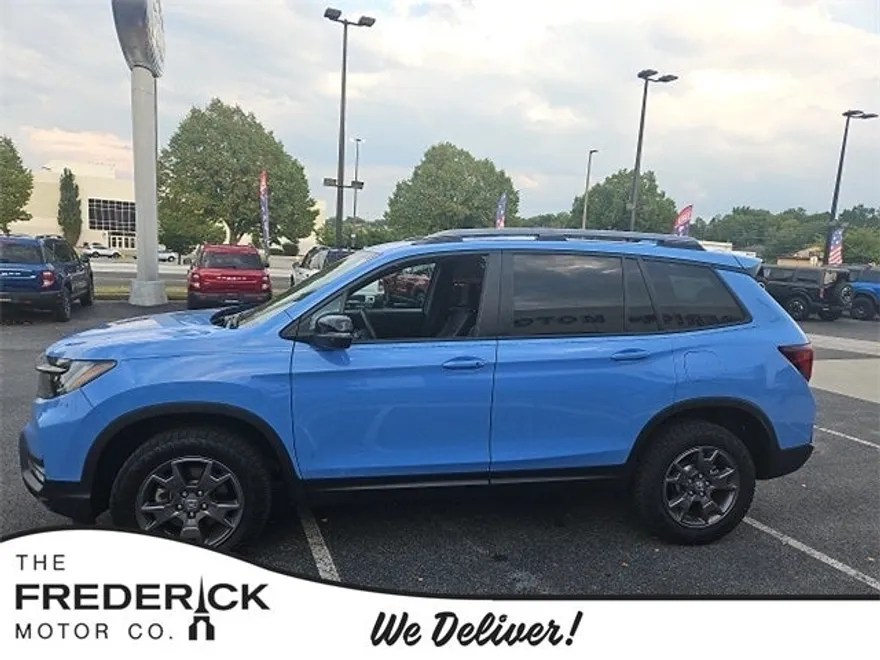 2024 Honda Passport TrailSport photo 1