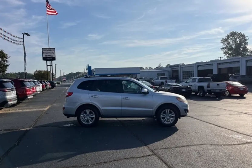 2011 Hyundai Santa Fe Limited photo 1