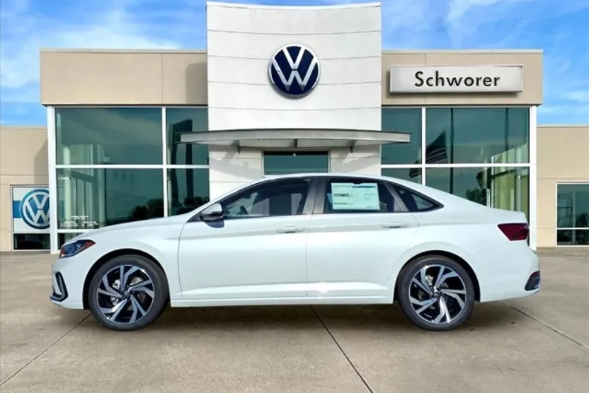 2026 Volkswagen Jetta SEL photo 1