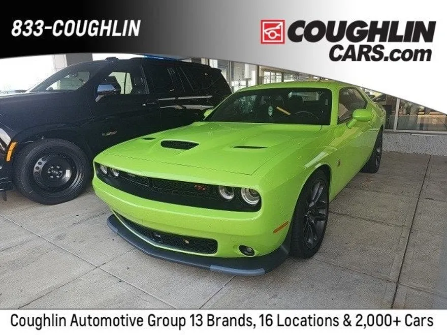 2023 Dodge Challenger R/T Scat Pack photo 1