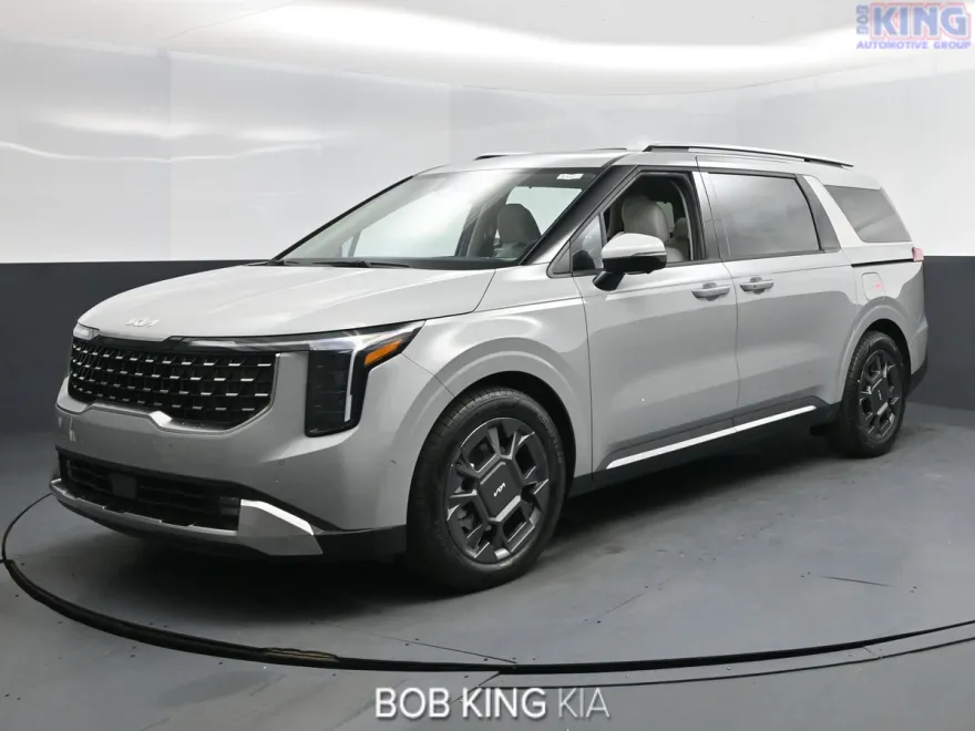 2026 Kia Carnival SX photo 1