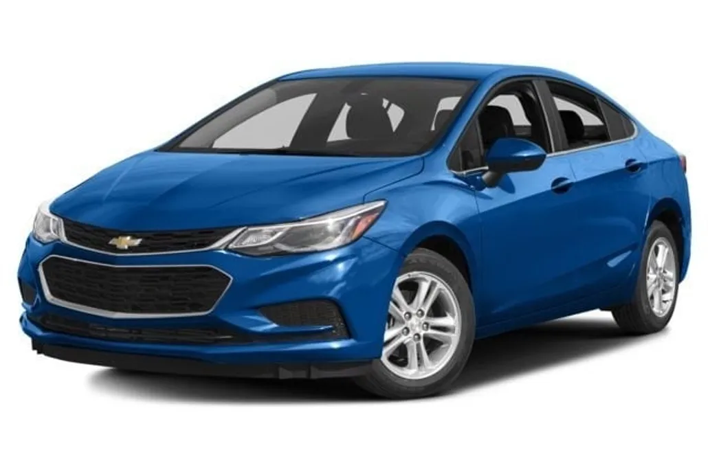 2017 Chevrolet Cruze LT photo 1