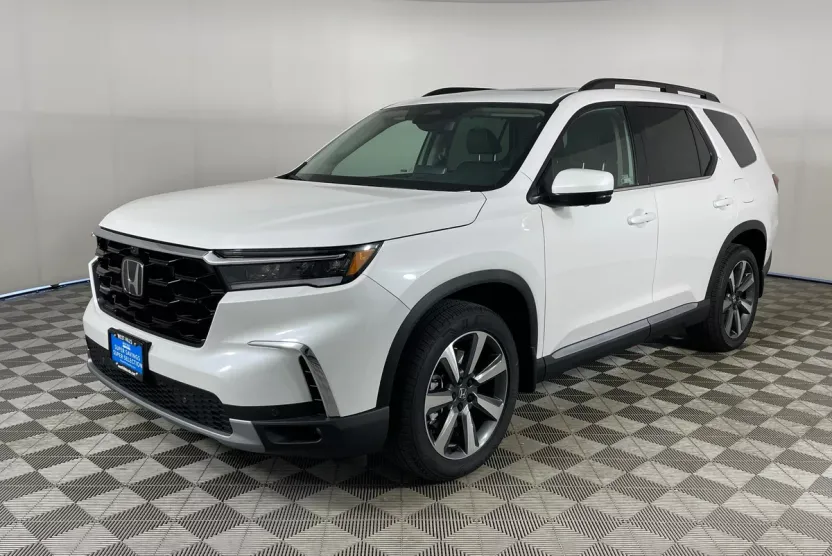 2025 Honda Pilot Elite photo 1