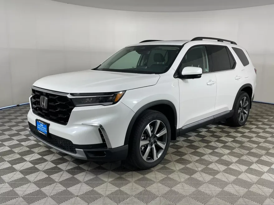 2025 Honda Pilot Elite photo 1