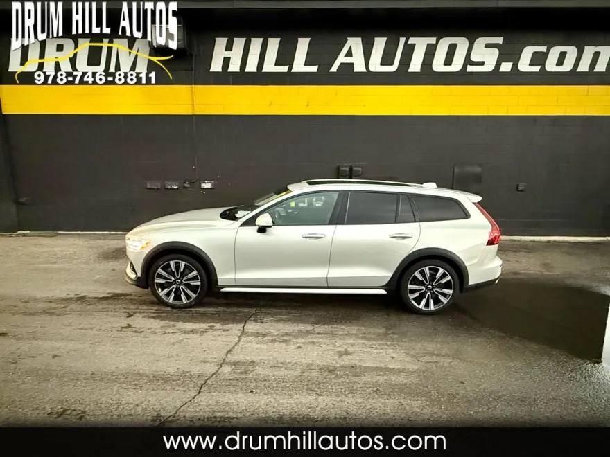 2020 Volvo V60 Cross Country T5 AWD photo 1