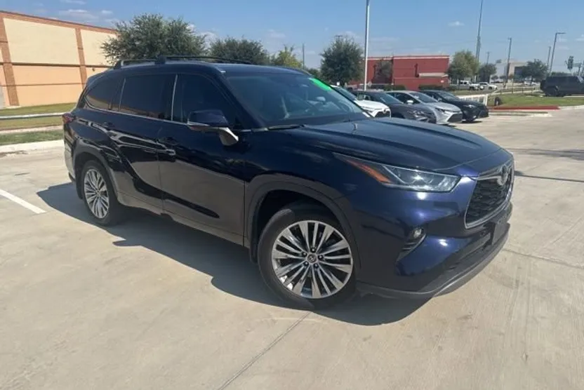 2023 Toyota Highlander Limited Platinum XLE XSE photo 1