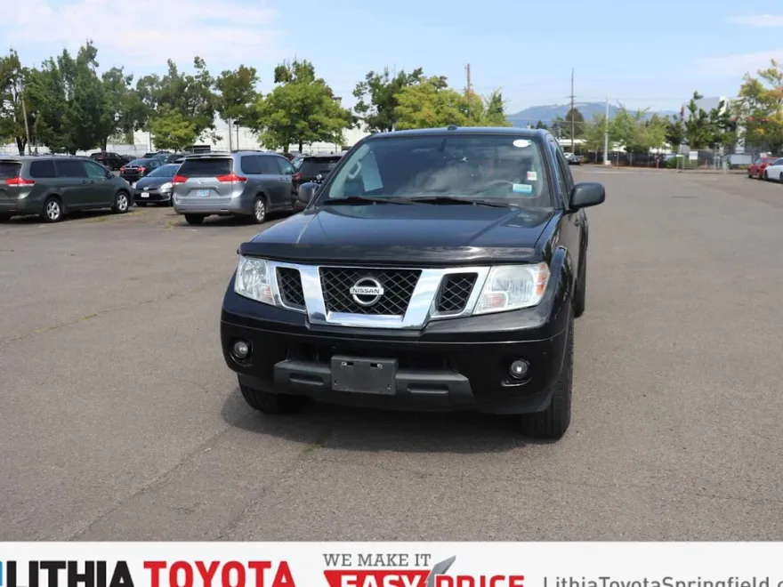 2017 Nissan Frontier SV photo 1