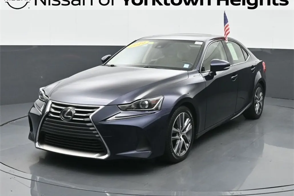 2019 Lexus IS 300 photo 1