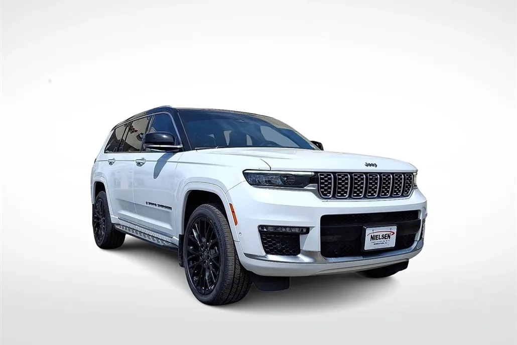 2021 Jeep Grand Cherokee L Summit Reserve photo 1