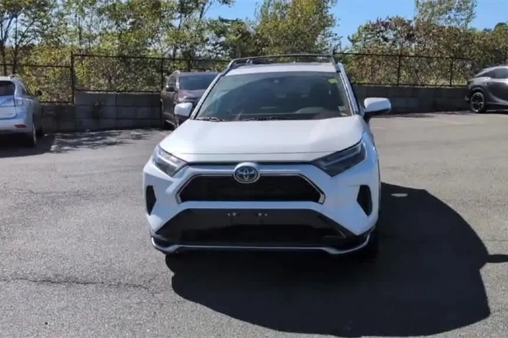 2022 Toyota RAV4 Prime SE photo 1