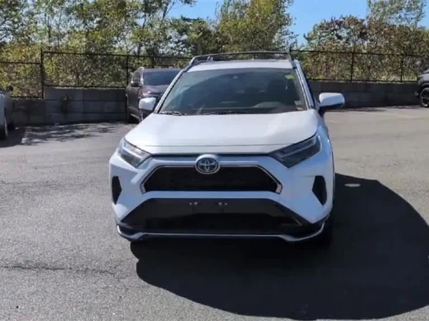 2022 Toyota RAV4 Prime SE photo 1