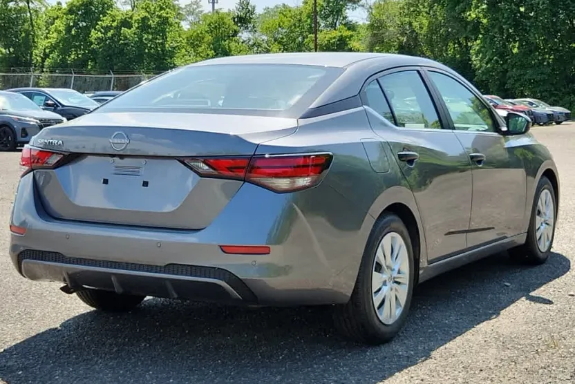 2024 Nissan Sentra S photo 1