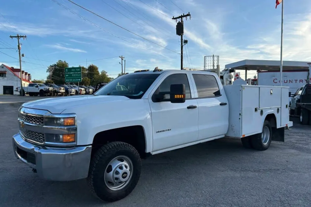 2019 Chevrolet Silverado 3500HD Work Truck photo 1
