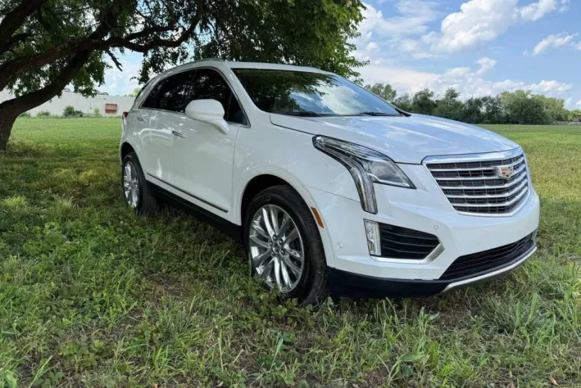 2019 Cadillac XT5 Platinum photo 1
