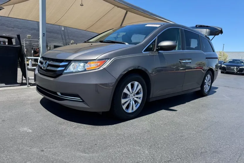 2015 Honda Odyssey EX-L photo 1