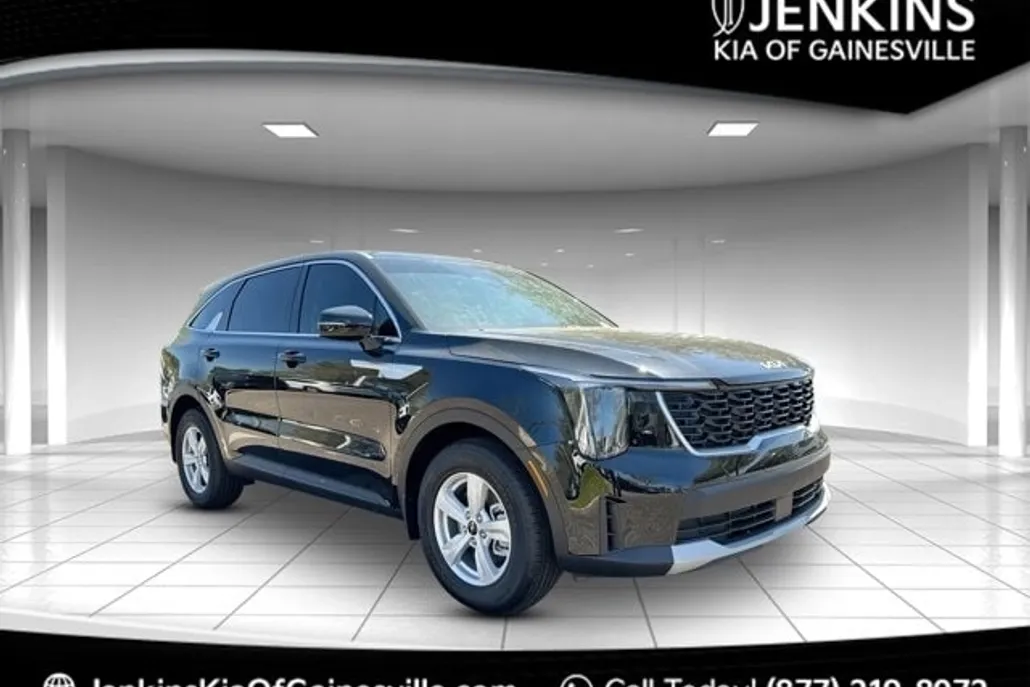 2025 Kia Sorento LX photo 1