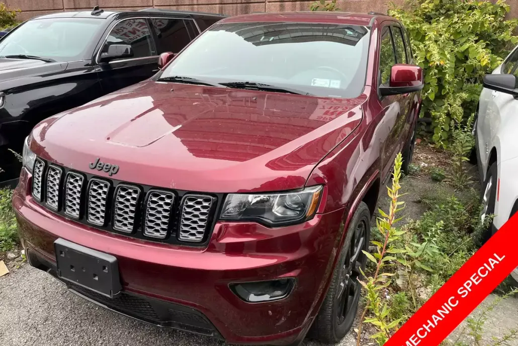 2019 Jeep Grand Cherokee Altitude photo 1