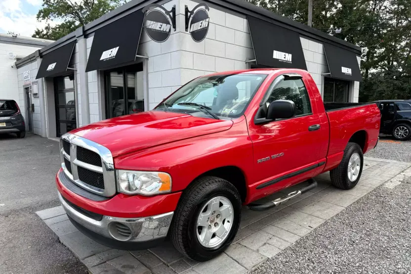 2005 Dodge Ram SLT photo 1