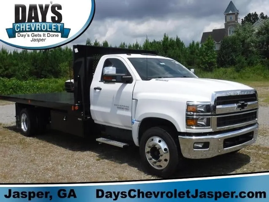 2024 Chevrolet Silverado 5500HD Work Truck photo 1