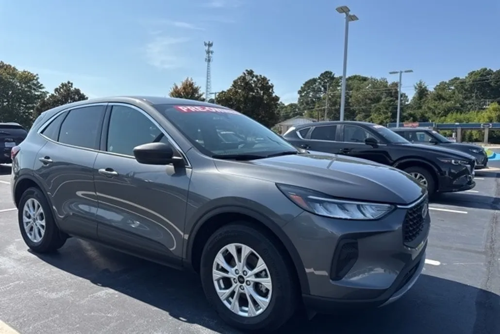 2024 Ford Escape Active photo 1