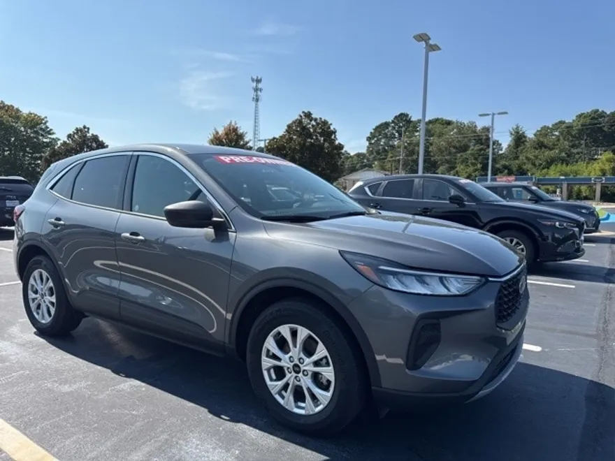 2024 Ford Escape Active photo 1
