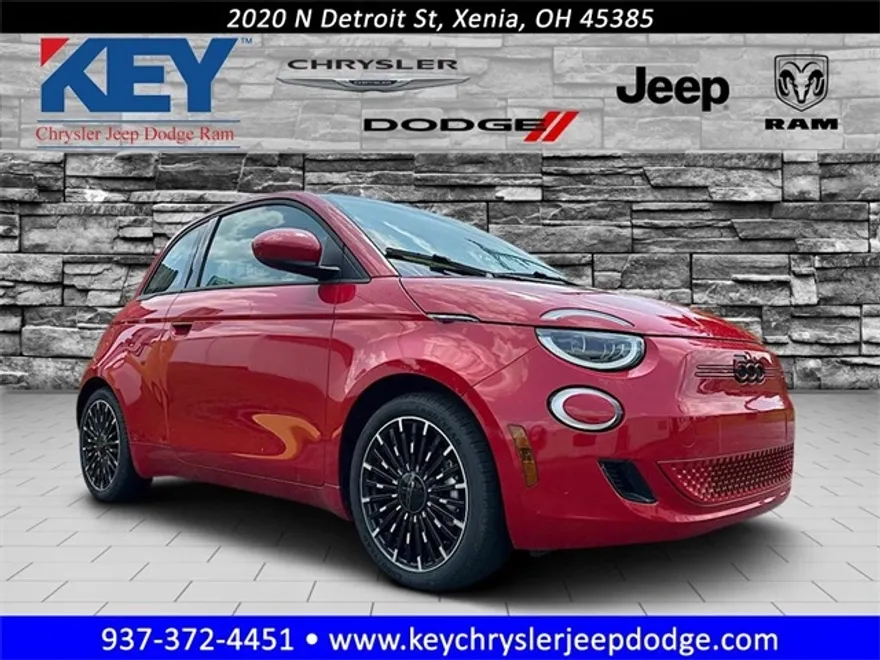 2024 Fiat 500e Red photo 1