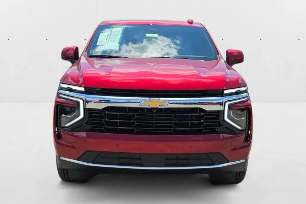 2025 Chevrolet Tahoe LS photo 1