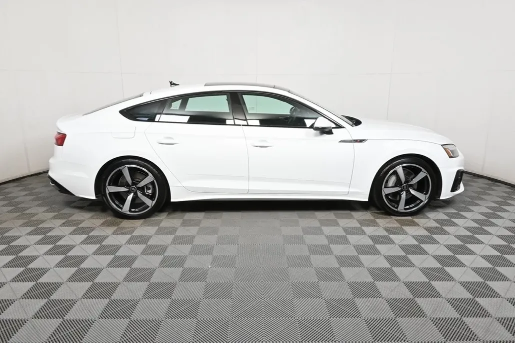 2025 Audi A5 45 S line Premium Plus Quattro photo 1