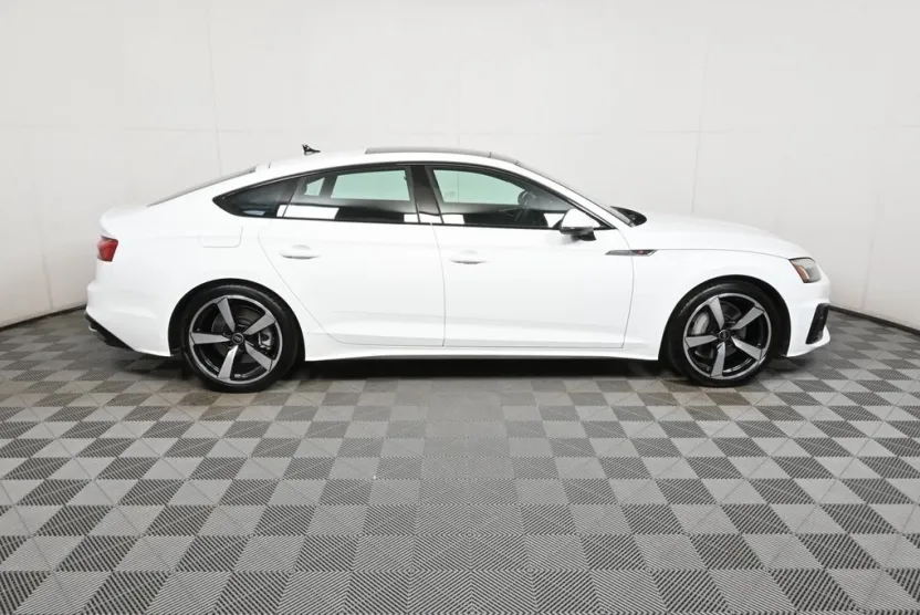 2025 Audi A5 45 S line Premium Plus Quattro photo 1