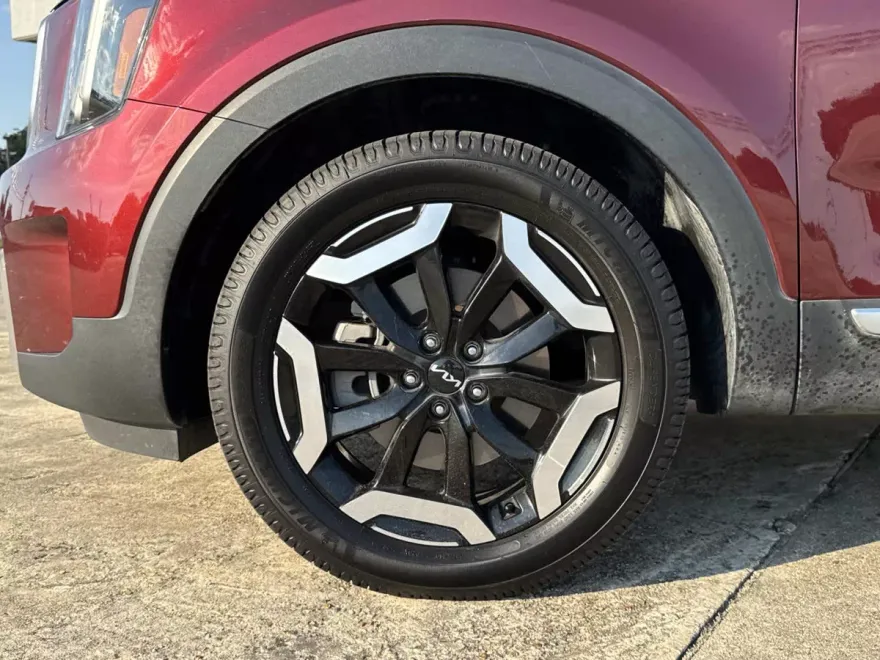 2023 Kia Telluride S photo 1