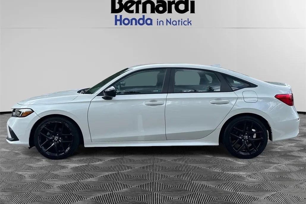 2024 Honda Civic Sport photo 1