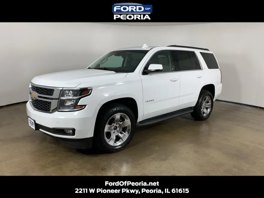 2016 Chevrolet Tahoe LT photo 1