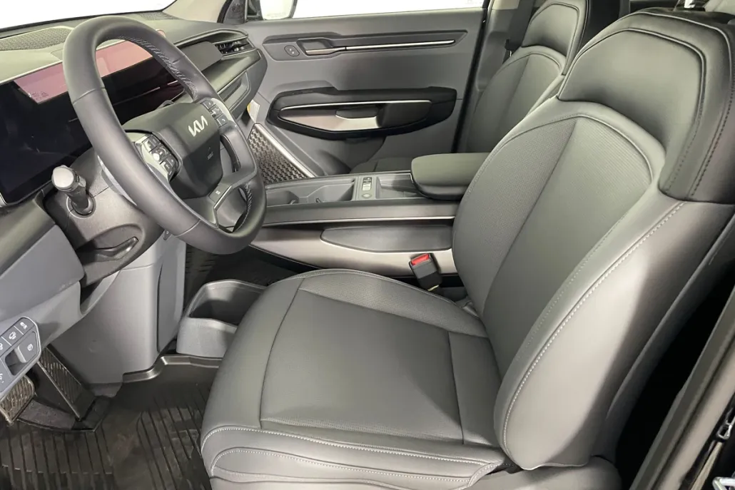 2026 Kia EV9 Light Long Range photo 1