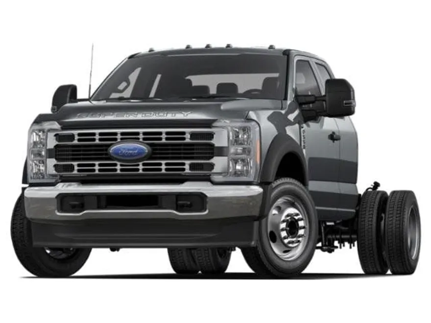 2025 Ford F-550 photo 1