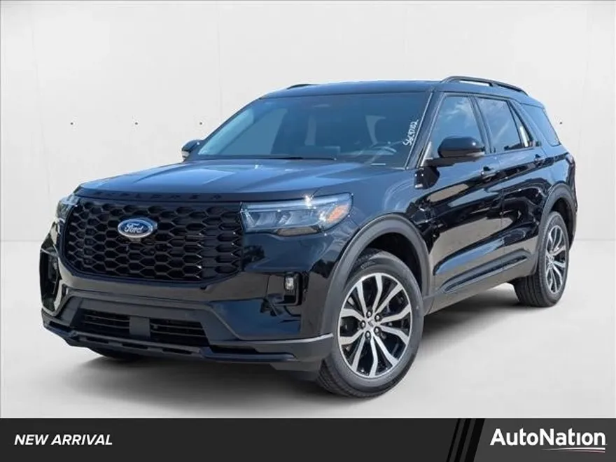 2025 Ford Explorer ST-Line photo 1