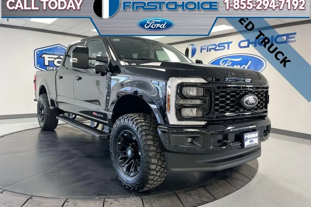 2025 Ford F-250 Lariat photo 1