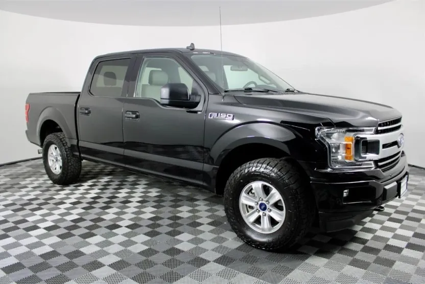 2020 Ford F-150 XLT photo 1