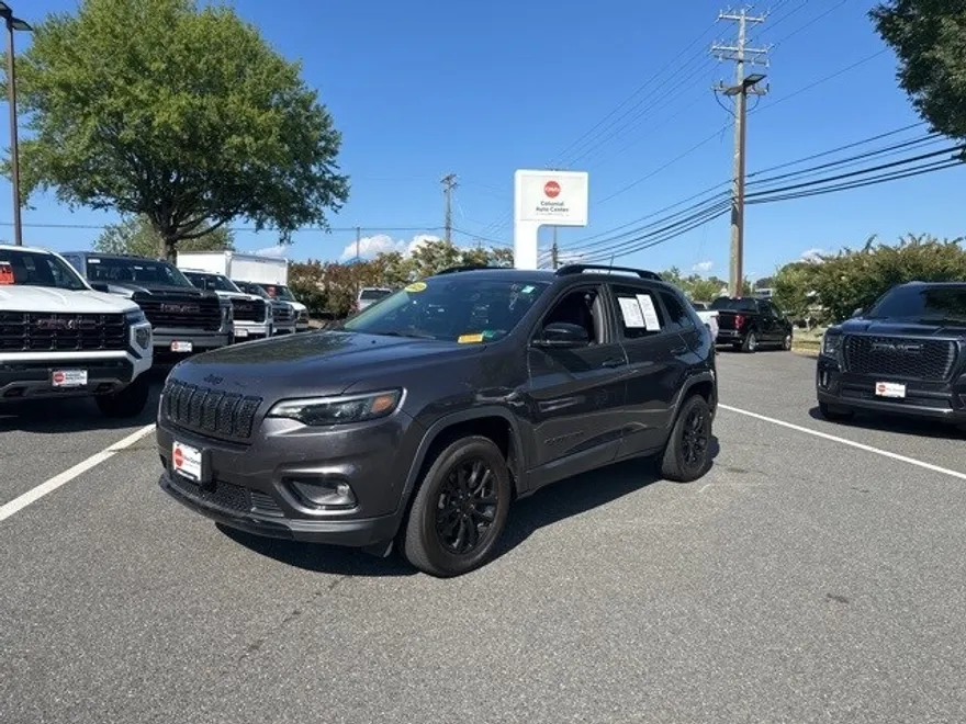 2023 Jeep Cherokee Altitude photo 1