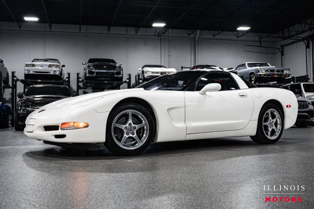 2002 Chevrolet Corvette Base photo 1
